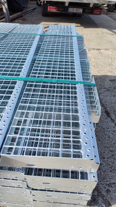 Stopnie  1500x270 40x3 schody wema ocynk cena brutto