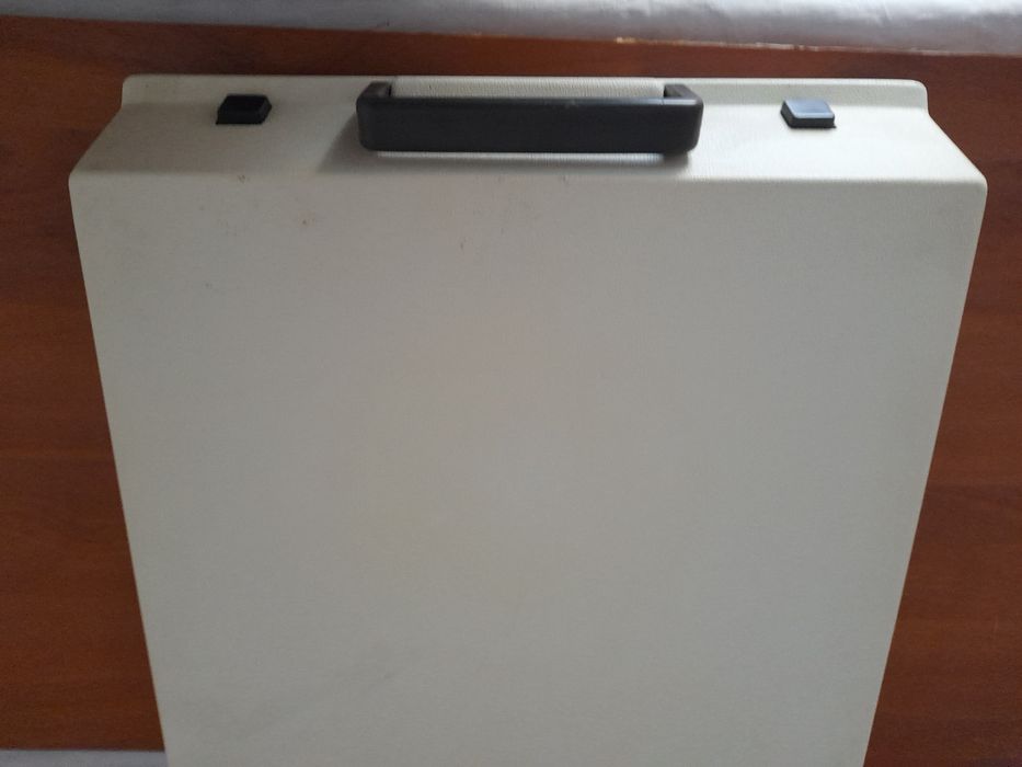 Maquina de escrever Olympia Traveller