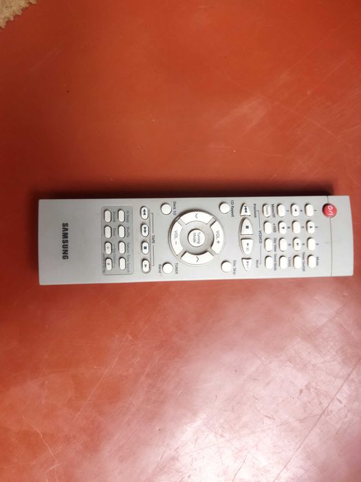 Пульт д\у музыкального центра Samsung,SONY,AIWA.