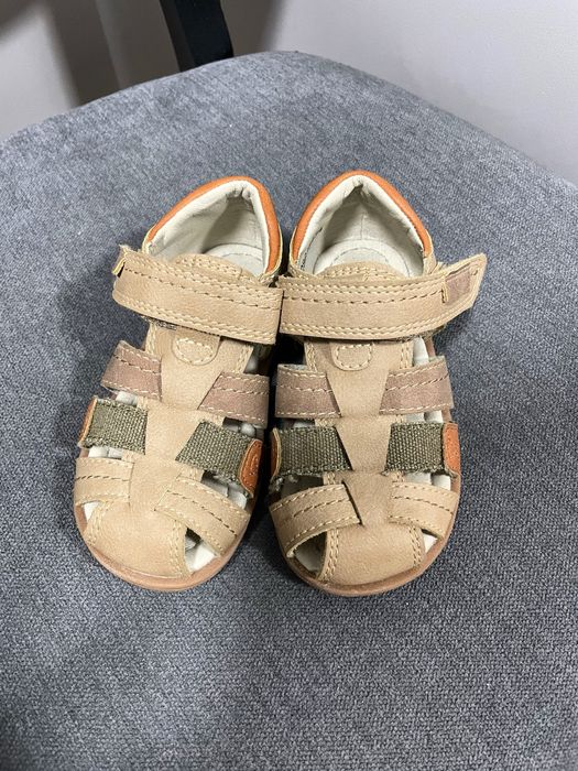 Дитячі босоніжки літнє взуття