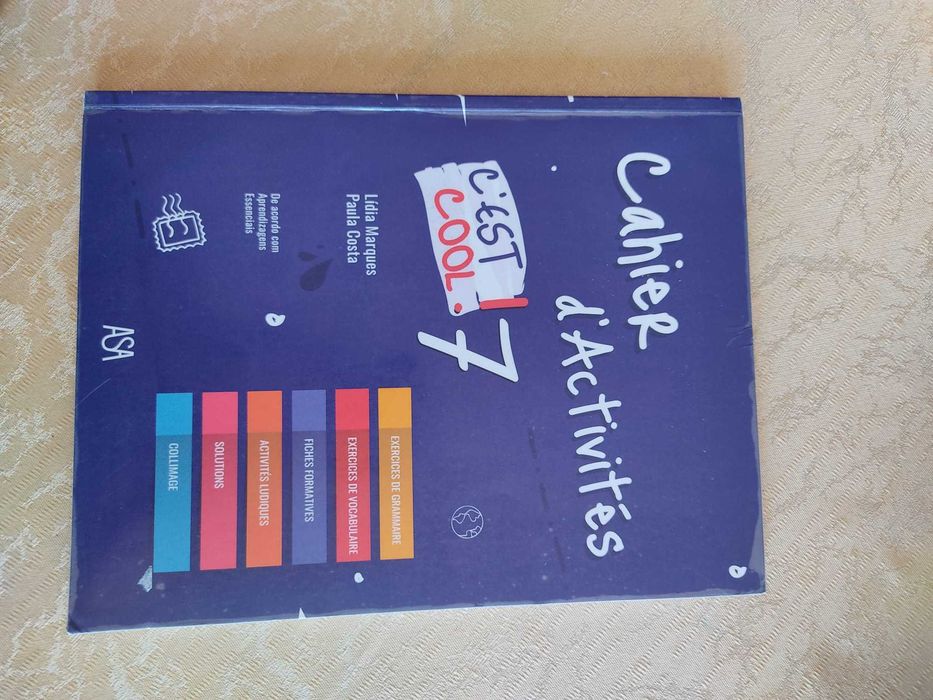 É legal! 7 - Francês - 7º Ano - Caderno de Atividades (COMO NOVO)