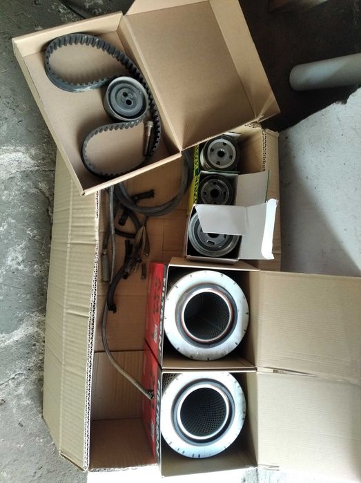 Zestaw do Piaskowania Kompresor śrubowy i Piaskarka