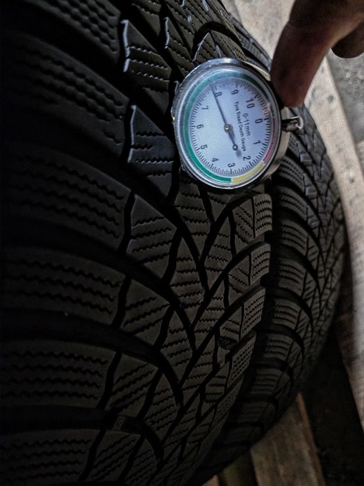 Зимові 225/50r17 Bridgestone | 2025 | 9/8mm | Комплект / 4шт | Ідеальний технічний стан, без пошкоджень, без ремонтів, без дефектів | Преміум шини