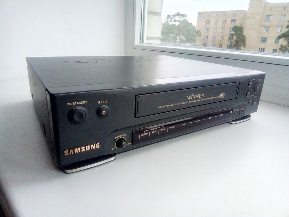 Відеомагнітофон Samsung SVR-11G
