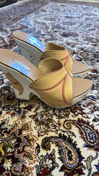 Туфлі жіночі