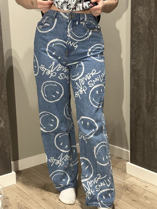 Джинси H&M зі смайлами (розмір EU 38)