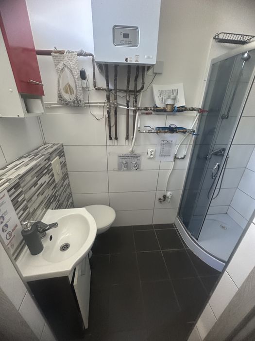 Pokoje pracownicze. 3 pokoje, dom szeregowy