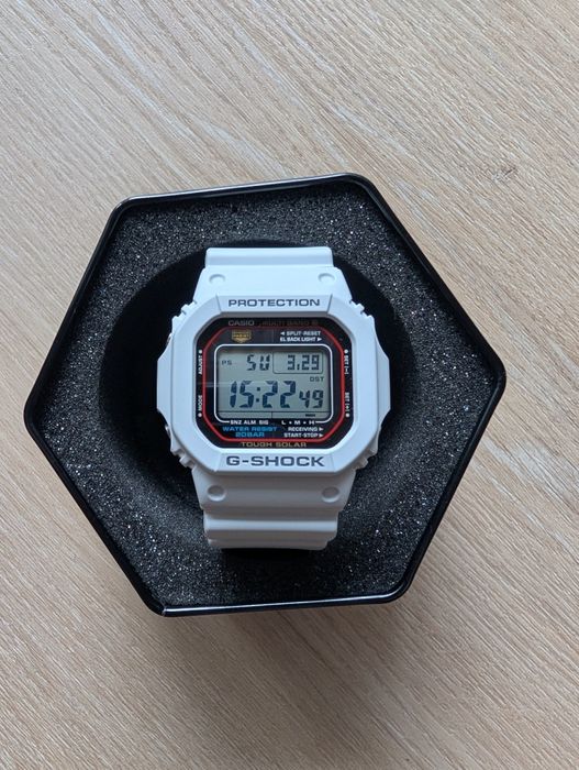 Casio GW-M5610 3 kolory solar radiowy