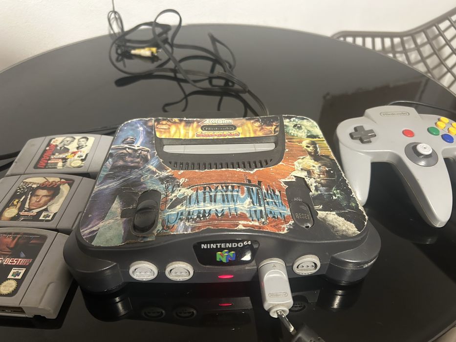 Playstation  Nintendo