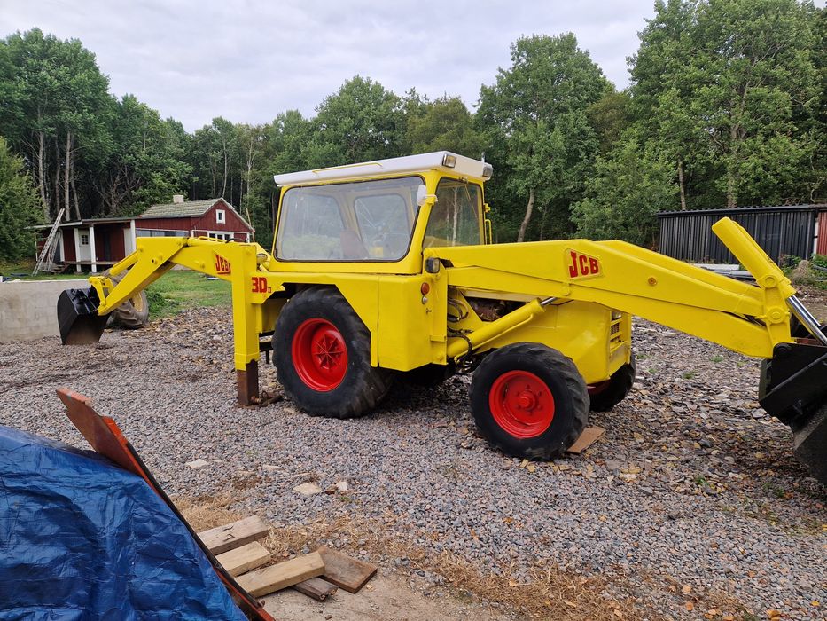 Koparko ładowarka JCB3