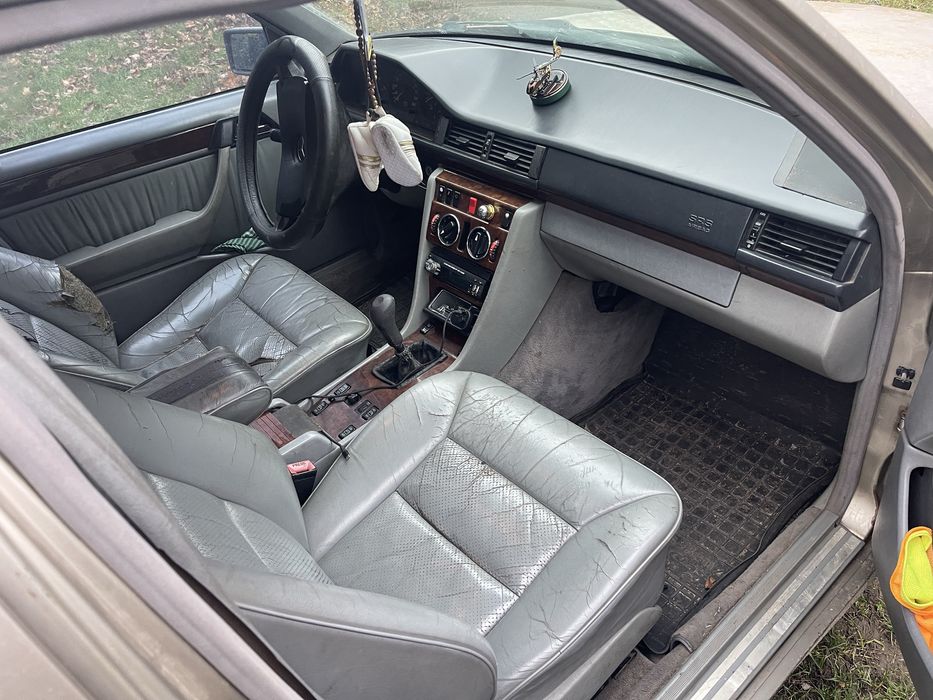 Продам мерс в хорошем состоянии