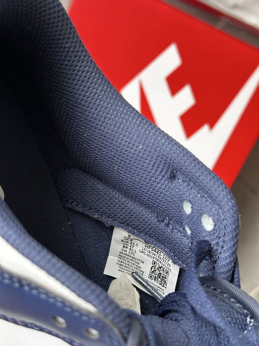 Оригінальні чоловічі кросівки Nike Dunk Low Retro Midnight Navy