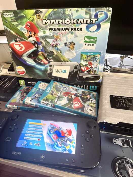 Nintendo Wii U Mario Kart 8 Premium Pack