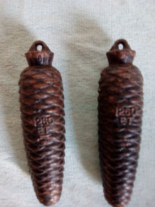 Pinhas /pesos para relógio de parede em muito bom estado