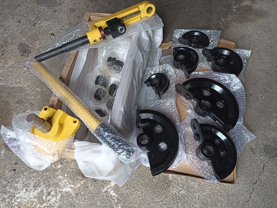 Máquina de curvar tubo