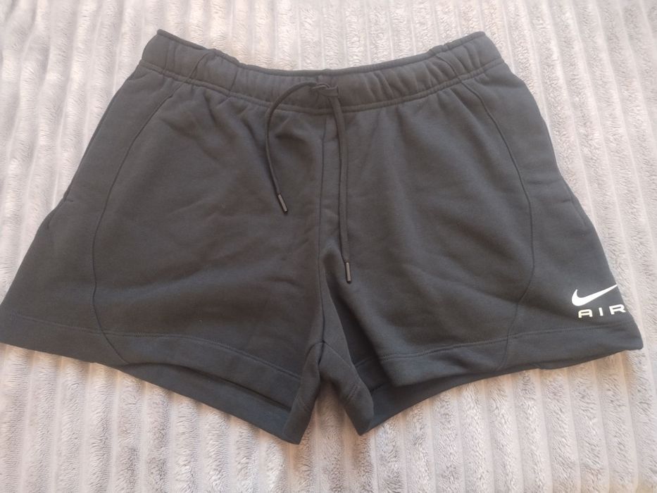 Продам брендові шорти