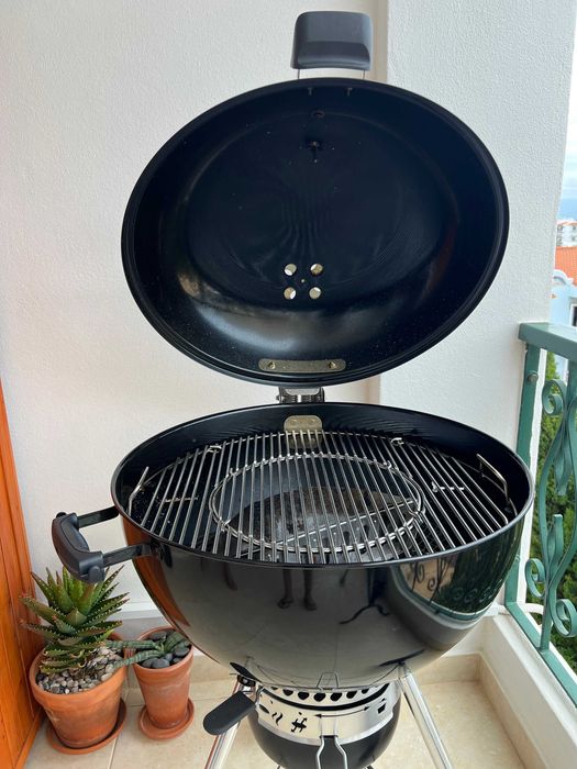 Weber Master Touch Premium 57cm