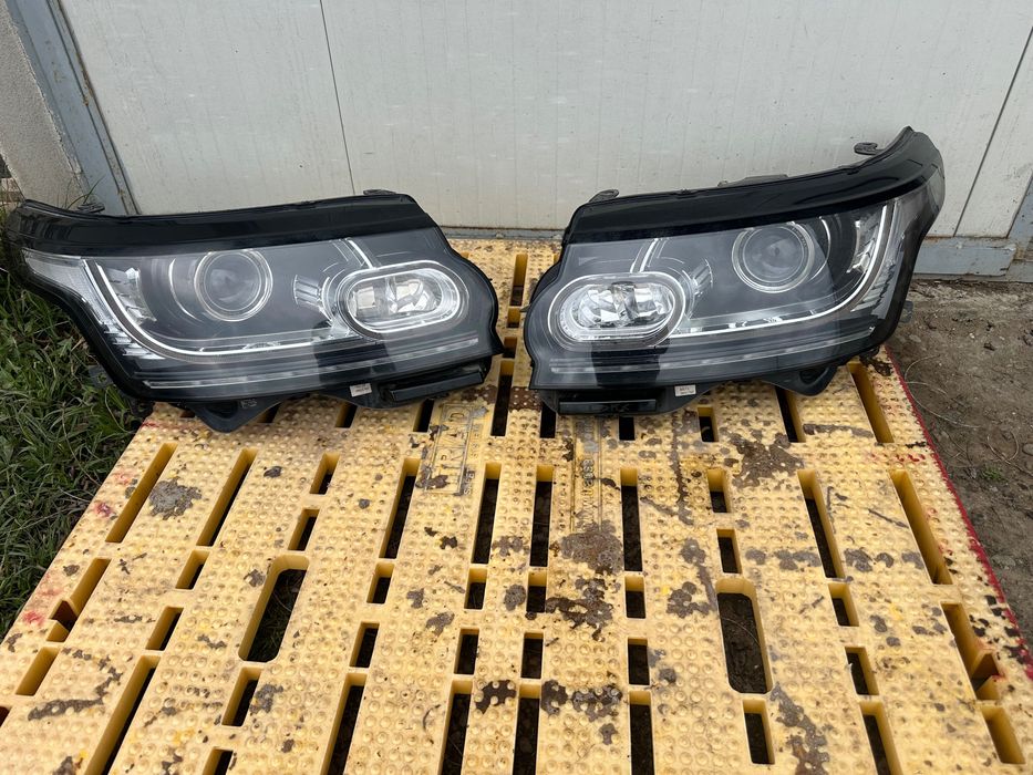 Передні фари Європа на Range Rover Vogue L405 біксенон CK5213W029DC
