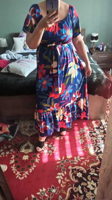 Kolorowa sukienka hiszpanka