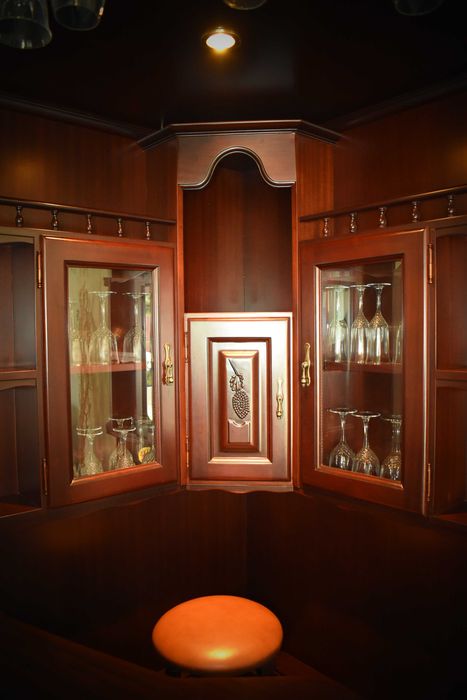 Bar de casa em madeira de cerejeira