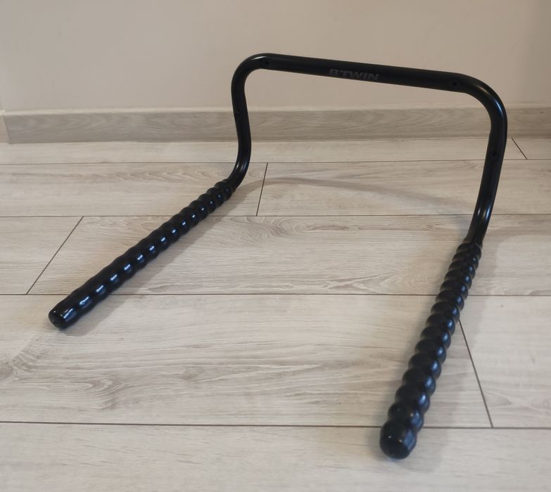 Wieszak ścienny na dwa rowery Btwin Decathlon