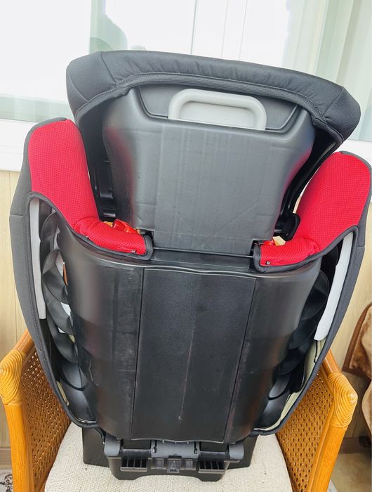 Автокрісло  Recaro Monza Nova Evo SeatFix