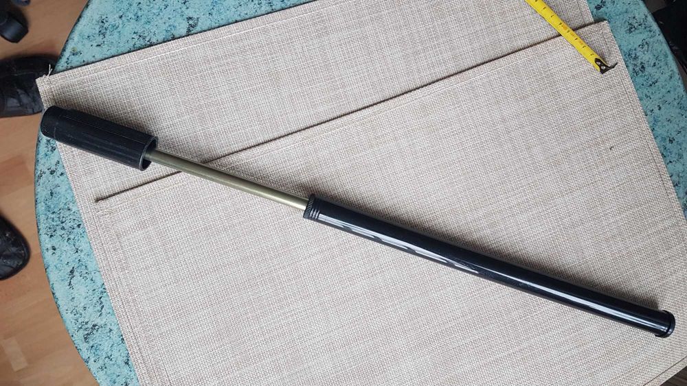 Klasyczna pompka rowerowa