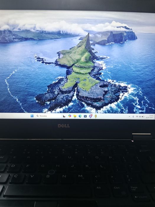 Sprzedam laptopa Dell