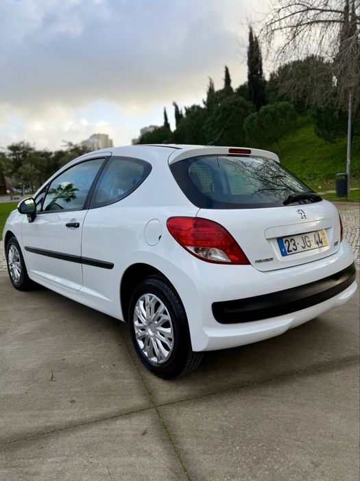 Peugeot 207 1.4 HDi 2L 2010
