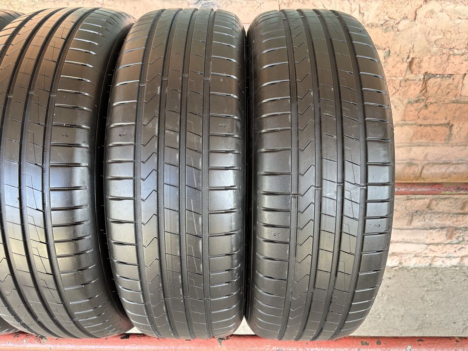 Комплект літніх шин !!!25рік!!! 215/65R17 Hankook