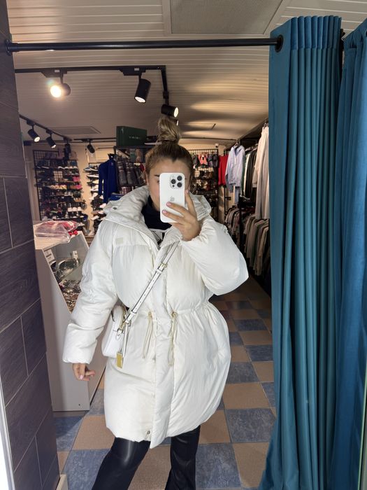 Пуховик від Levis