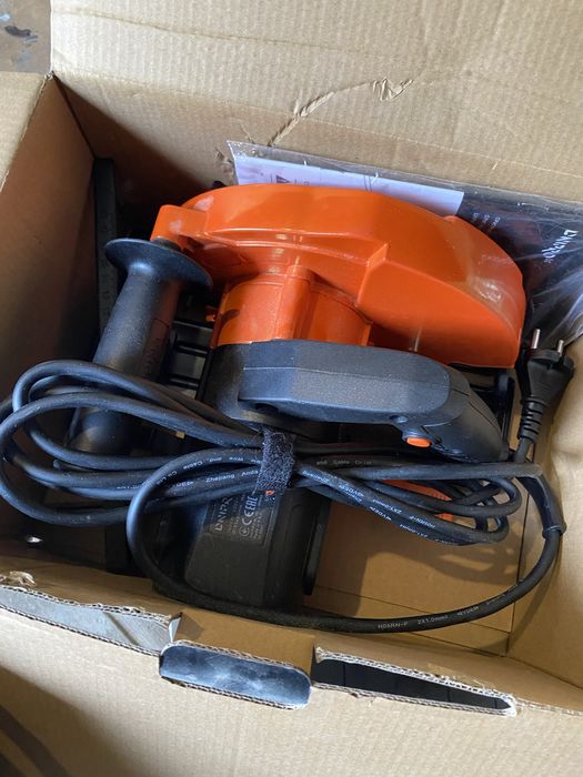 Срочно! Циркулярная пила днипро м новая