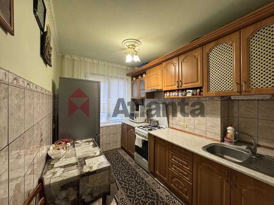 Продаж 4 кімнатної квартири по вул Пасічна 73.1м2 (Панельний будинок)