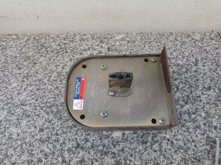 Fechadura  usada64297954467586122