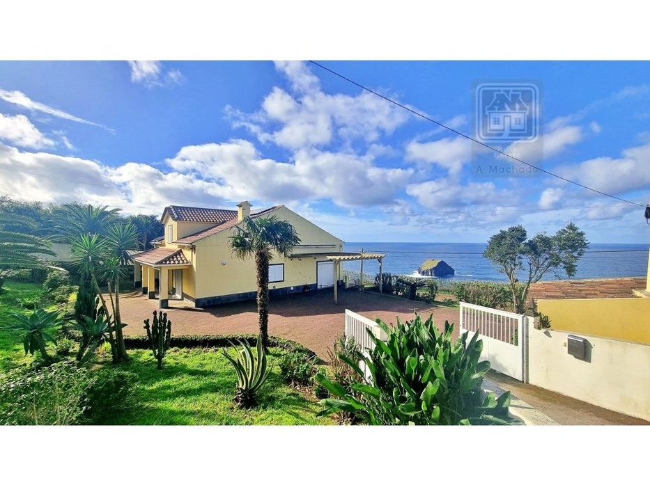 VENDA de MORADIA - VIVENDA com VISTA MAR nos Mosteiros, Ponta Delga...