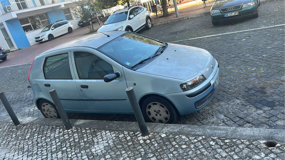 Punto 1.2 8 v ano 2001480214759129098244