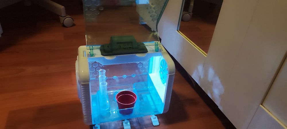 Mini szklarnia edukacyjna  z wyświetlaczem LCD
