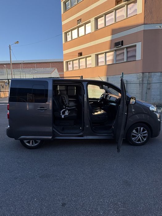Peugeot Traveller Allure