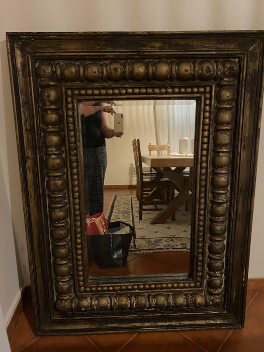 Espelho dourado rústico