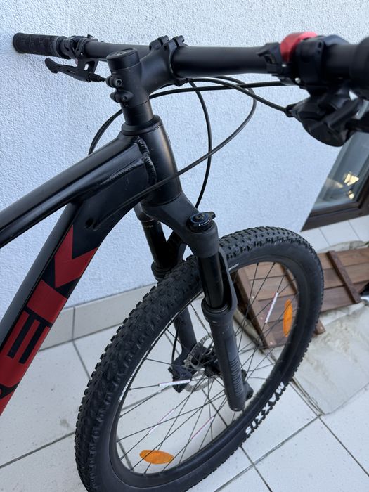 Rower Trek x Caliber 9