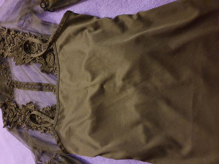 Bluzka tiulowa z czarnym topem