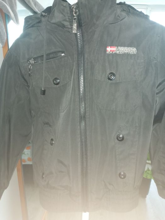 Курточка куртка весняна розмір 110 стан ідеальний