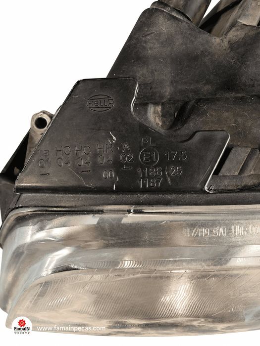 Ótica / Farol Esquerdo VW PASSAT B5.5 1.9 TDI (96 kW / 130 cv) [11.2000 - 05.2005]