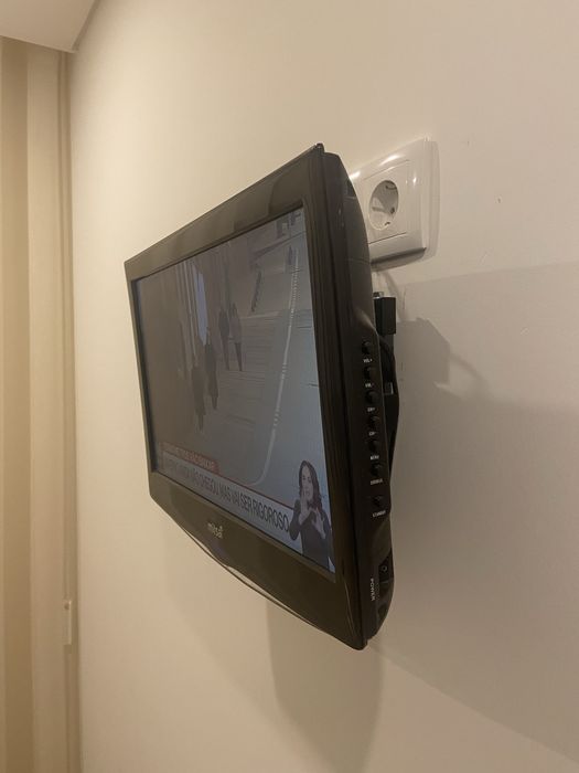 Televisao 100% operacional mitsai