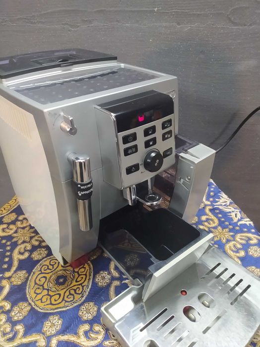 Delonghi magnifica s ecam 25.120 intensa кавоварка