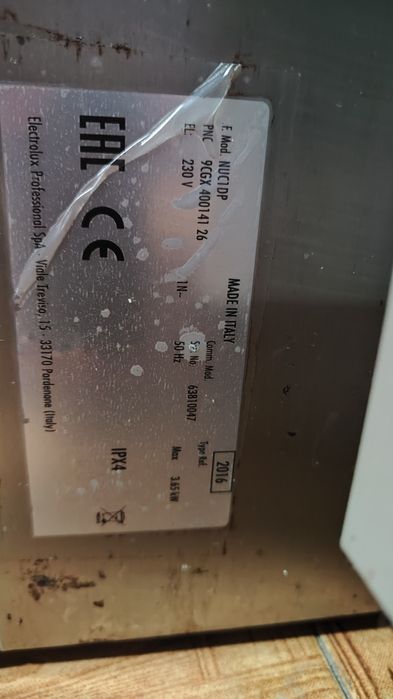 Máquina de Lavar Loiça Profissional Electrolux (Zanussi) – Como Nova!