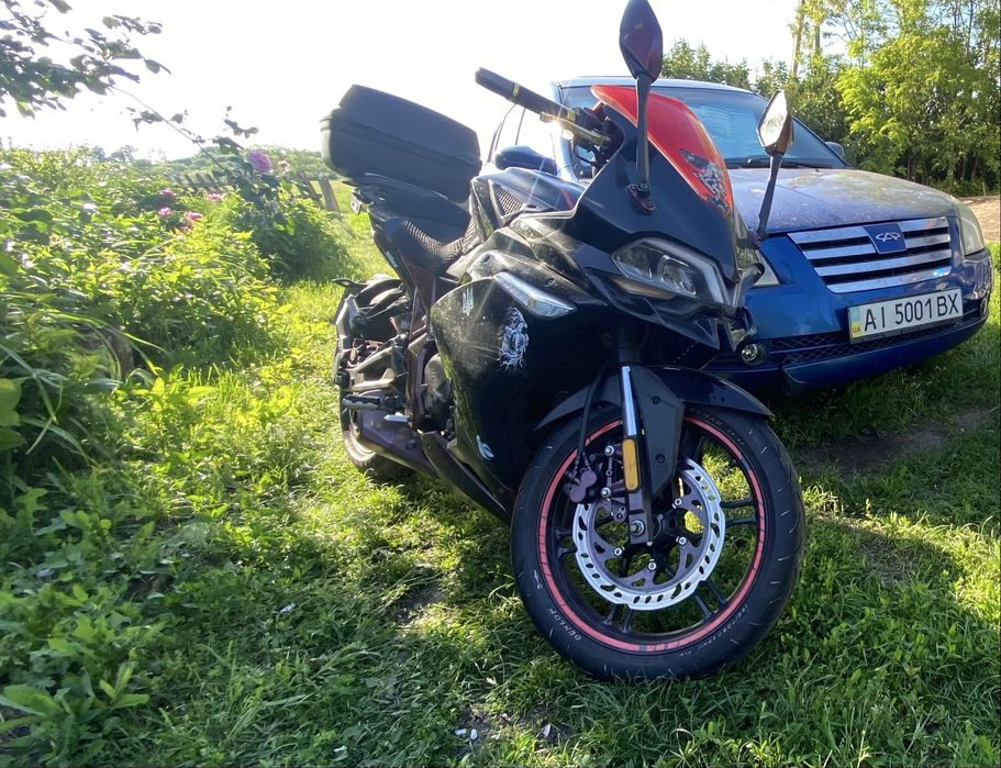 Voge 300rr продаж була скользачка