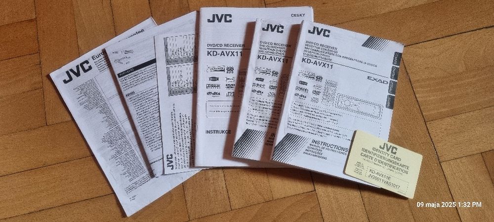 Radioodtwarzacz CD/DVD JVC KD-AVX11