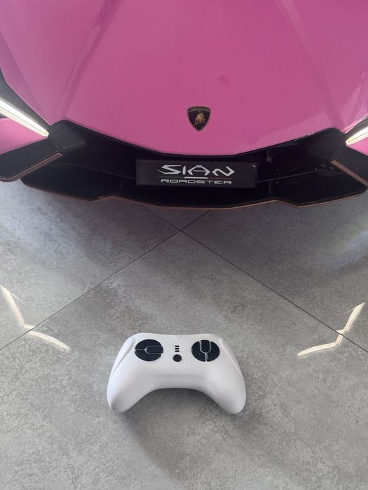 Elektryczny samochód