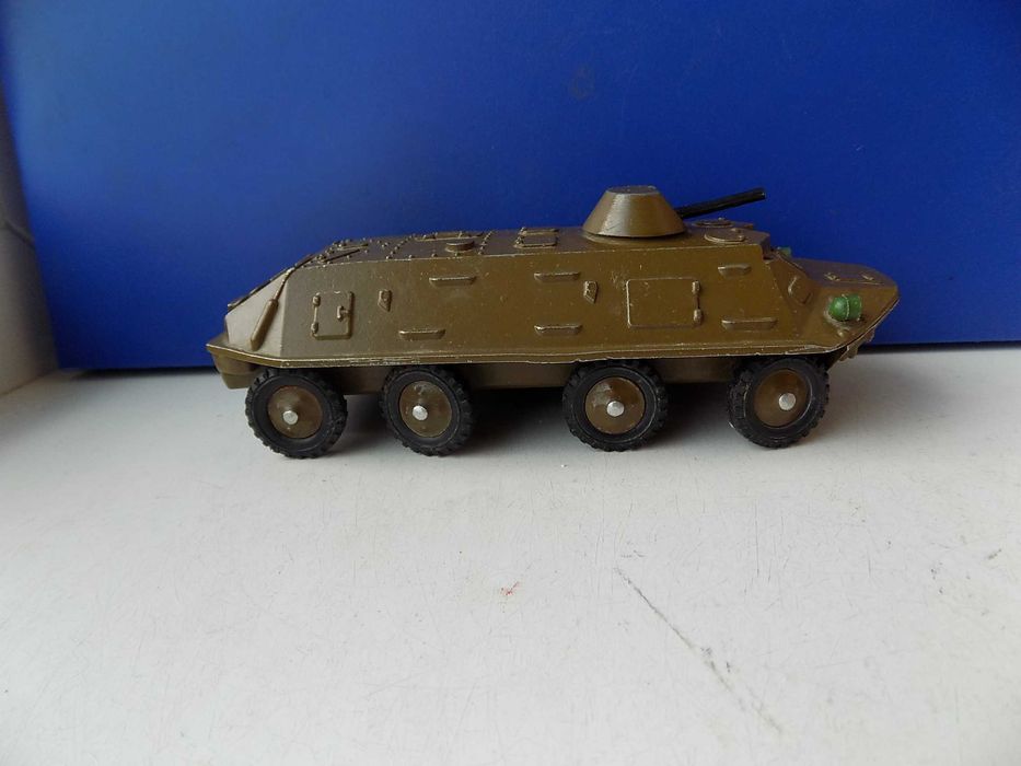 БТР Военная техника сделано в СССР 1:72 металл